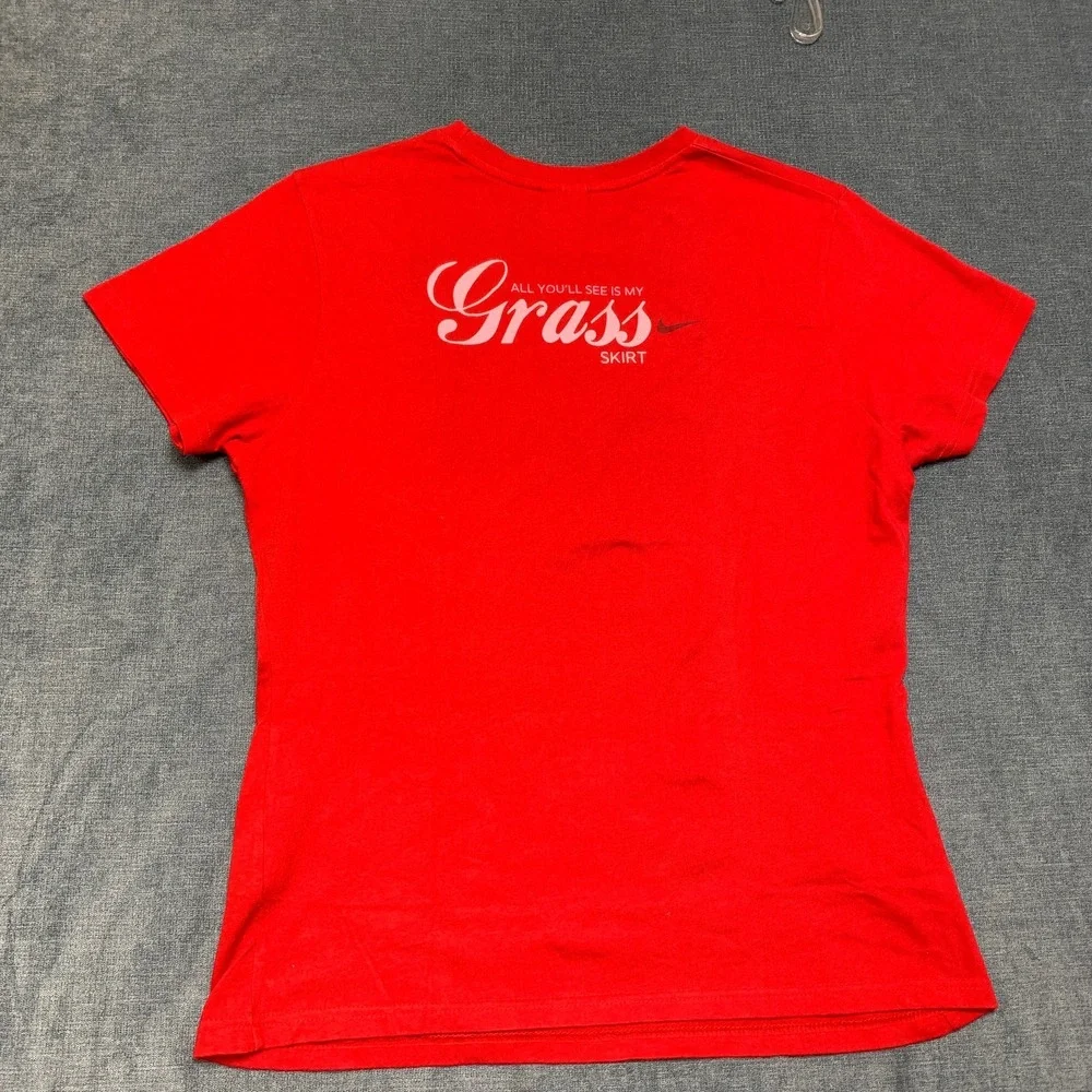 Nike shirt girls
